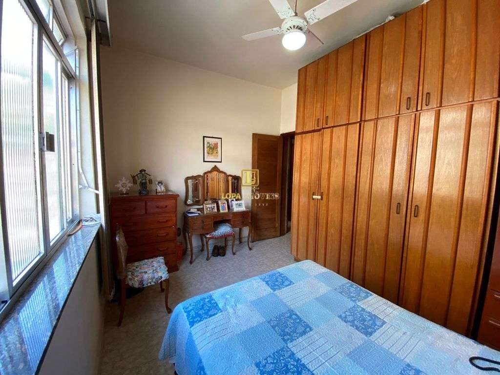 Imagens do imóveis Apartamento Amplo de Dois Quartos e Dependência na Rua André Cavalcanti CentroRJ