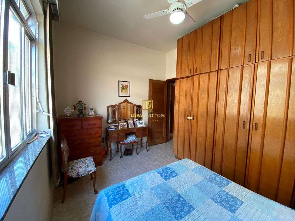 Imagens do imóveis Apartamento Amplo de Dois Quartos e Dependência na Rua André Cavalcanti CentroRJ