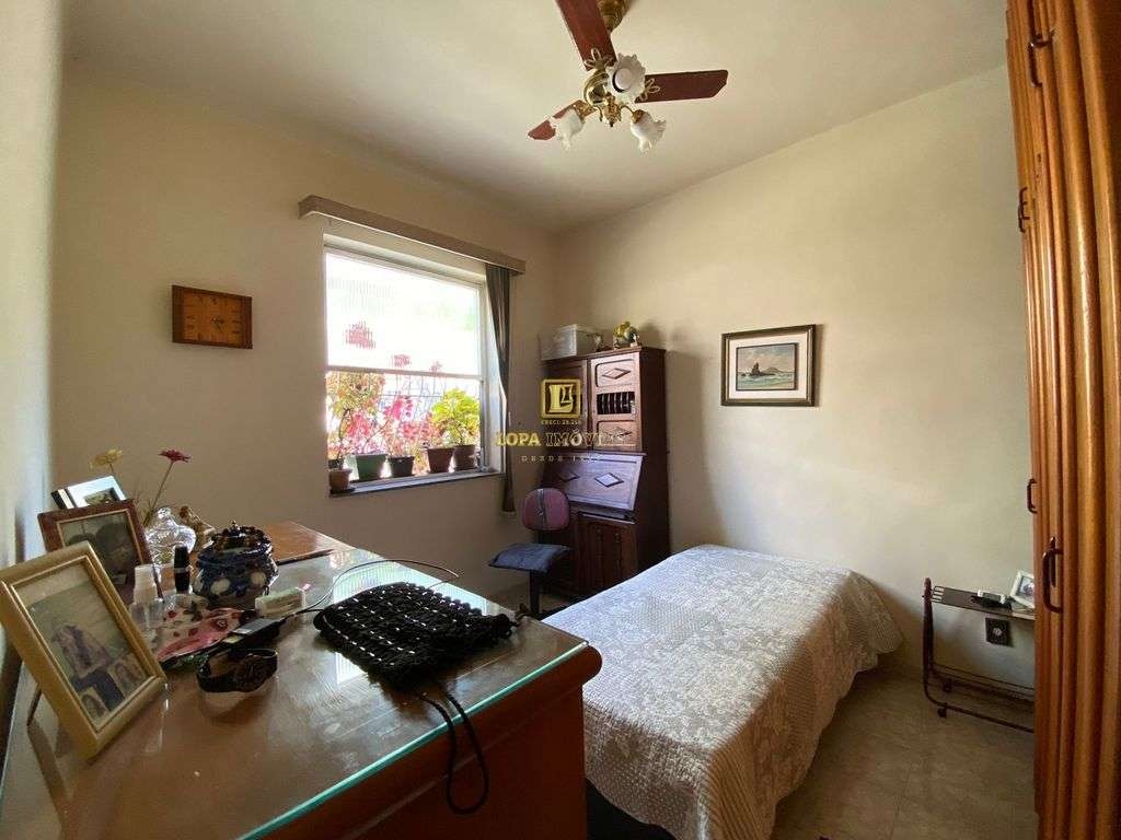 Imagens do imóveis Apartamento Amplo de Dois Quartos e Dependência na Rua André Cavalcanti CentroRJ