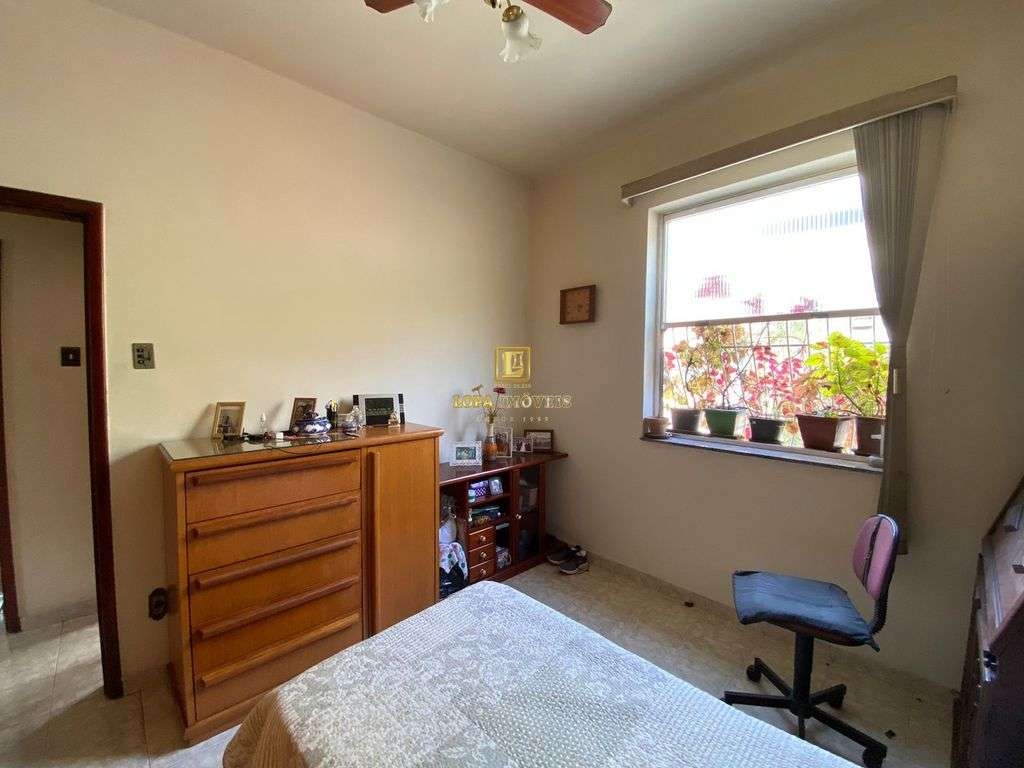 Imagens do imóveis Apartamento Amplo de Dois Quartos e Dependência na Rua André Cavalcanti CentroRJ