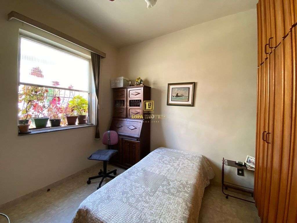 Imagens do imóveis Apartamento Amplo de Dois Quartos e Dependência na Rua André Cavalcanti CentroRJ