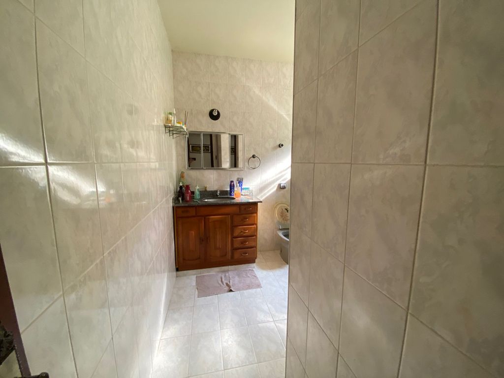Imagens do imóveis Apartamento Amplo de Dois Quartos e Dependência na Rua André Cavalcanti CentroRJ