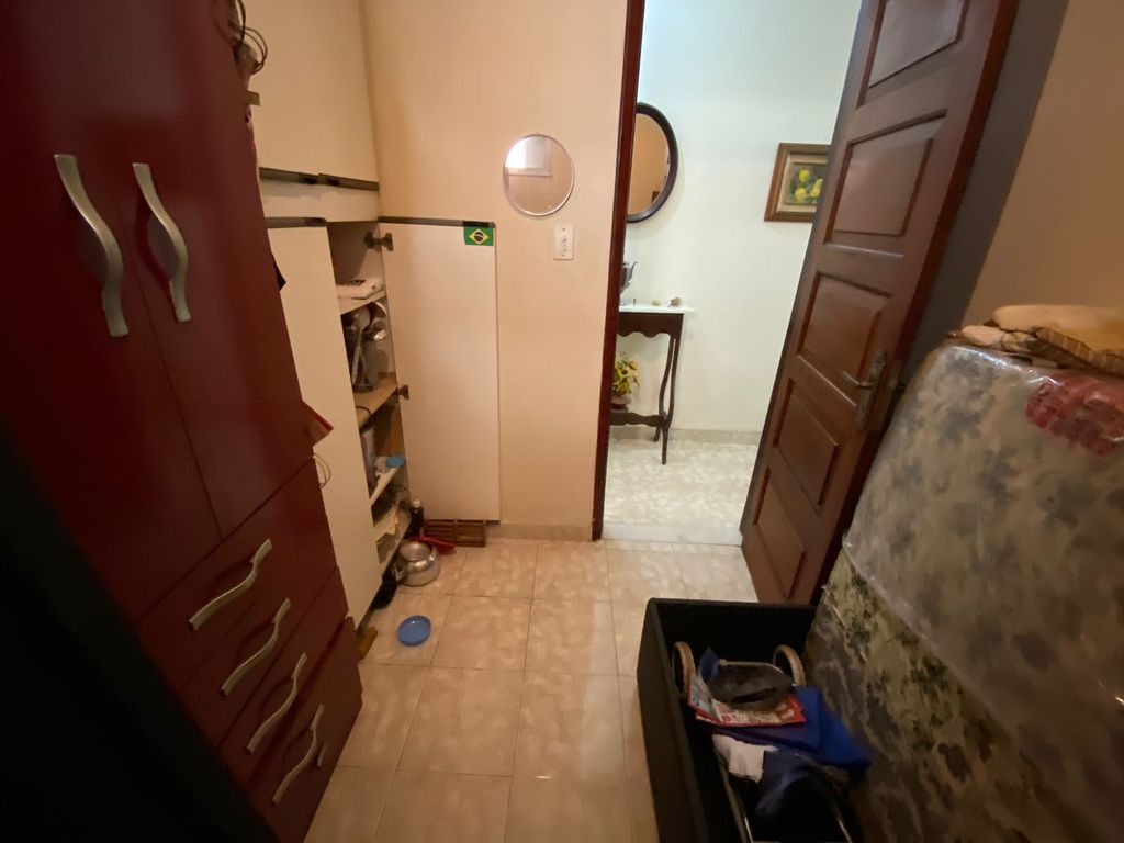 Imagens do imóveis Apartamento Amplo de Dois Quartos e Dependência na Rua André Cavalcanti CentroRJ