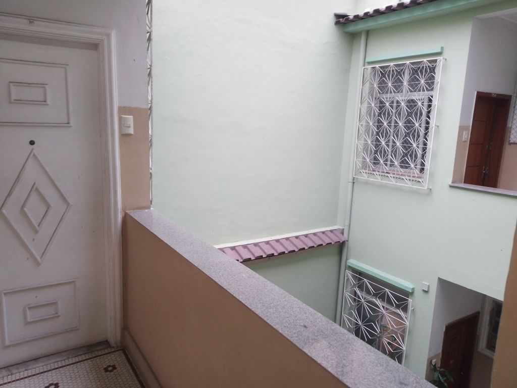 Imagens do imóveis Apartamento quarto e sala reformado no Catete imperdível!!!