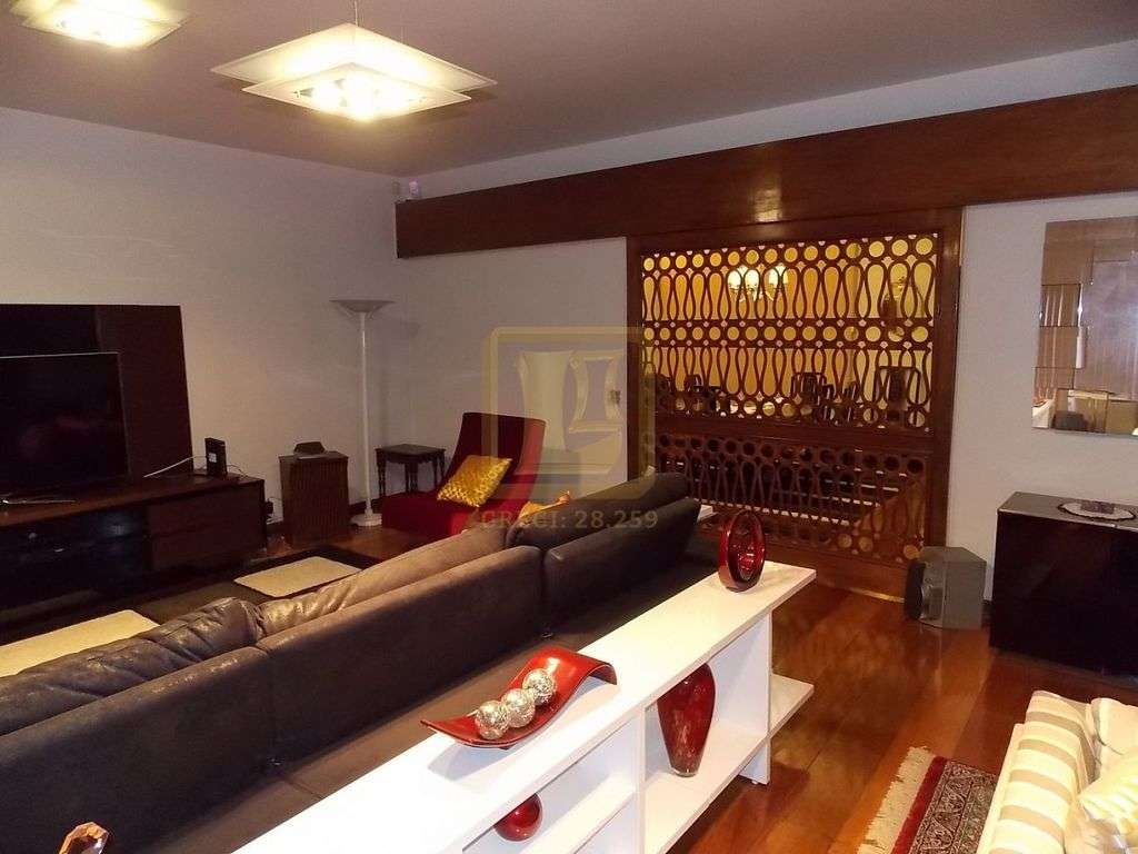 Imagens do imóveis Apartamento com Cinco Dormitórios na Tijuca