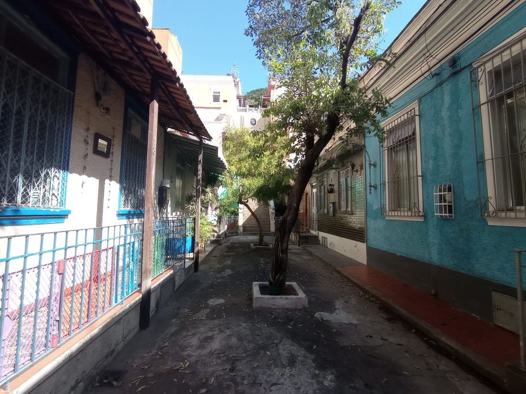 Imagens do imóveis Casa de vila na rua Riachuelo Rio de Janeiro