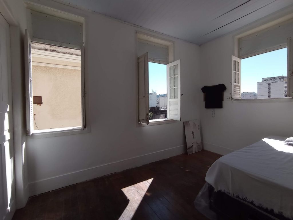 Imagens do imóveis Casa de vila na rua Riachuelo Rio de Janeiro