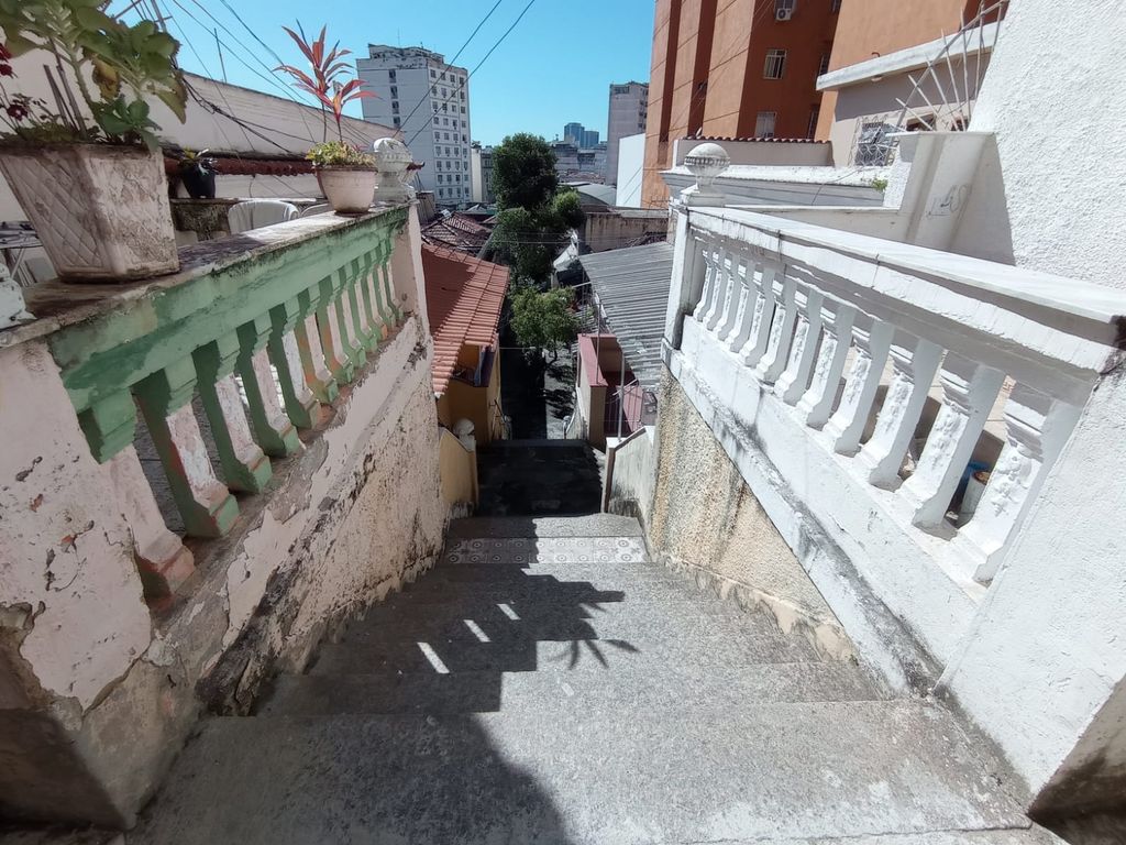Imagens do imóveis Casa de vila na rua Riachuelo Rio de Janeiro