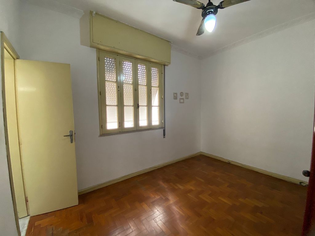Imagens do imóveis Apartamento de Três Quartos com 103m² no Bairro de Fátima no Centro RJ