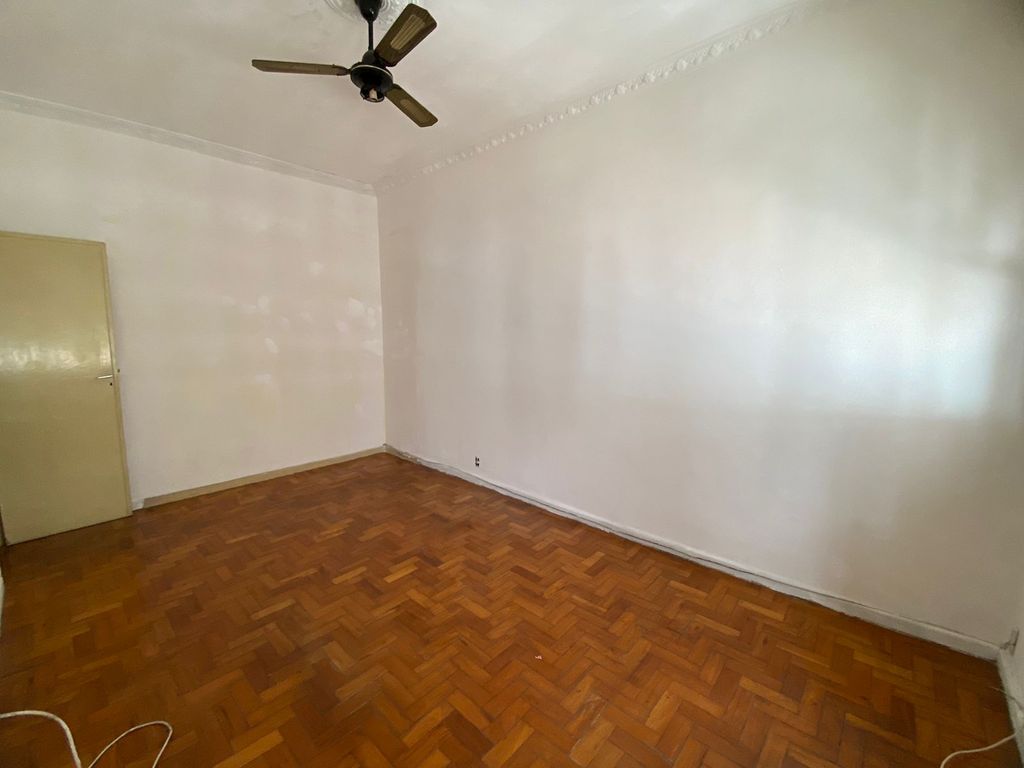 Imagens do imóveis Apartamento de Três Quartos com 103m² no Bairro de Fátima no Centro RJ