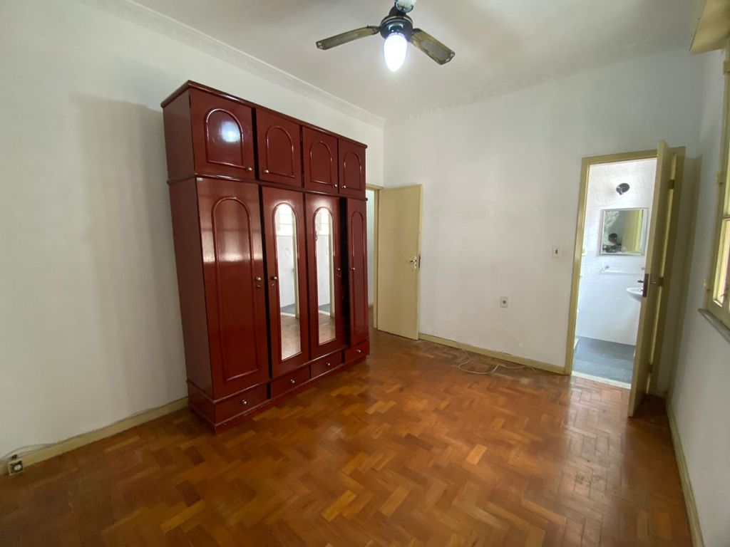 Imagens do imóveis Apartamento de Três Quartos com 103m² no Bairro de Fátima no Centro RJ