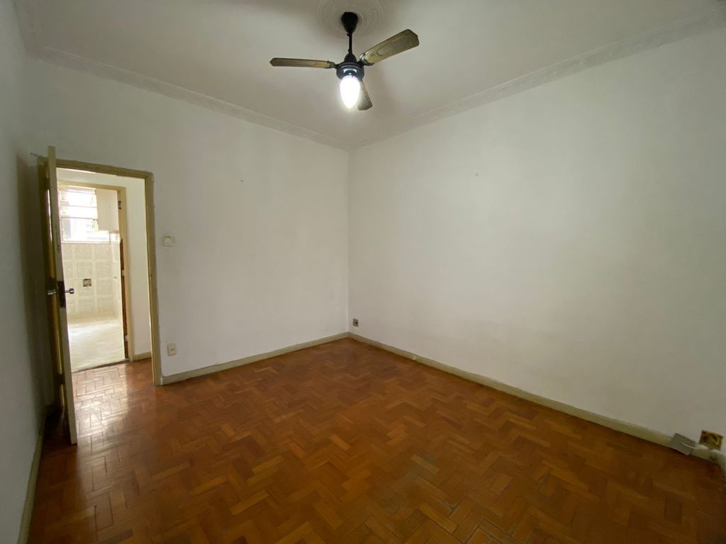 Imagens do imóveis Apartamento de Três Quartos com 103m² no Bairro de Fátima no Centro RJ