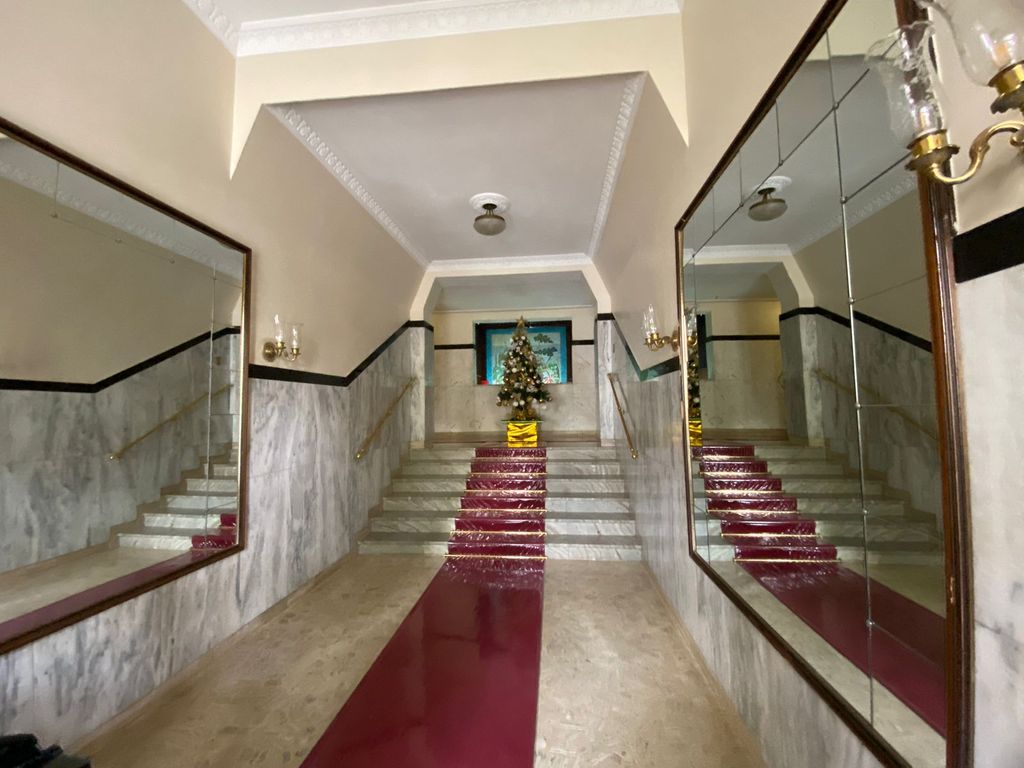 Imagens do imóveis Apartamento de Três Quartos com 103m² no Bairro de Fátima no Centro RJ