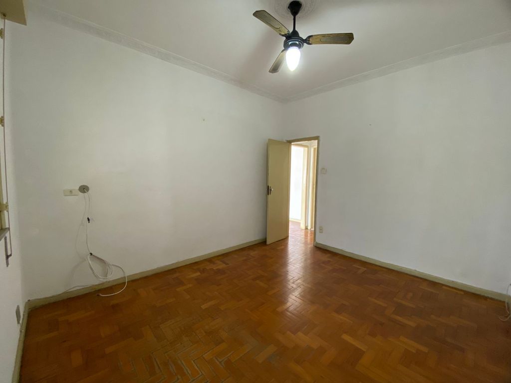 Imagens do imóveis Apartamento de Três Quartos com 103m² no Bairro de Fátima no Centro RJ