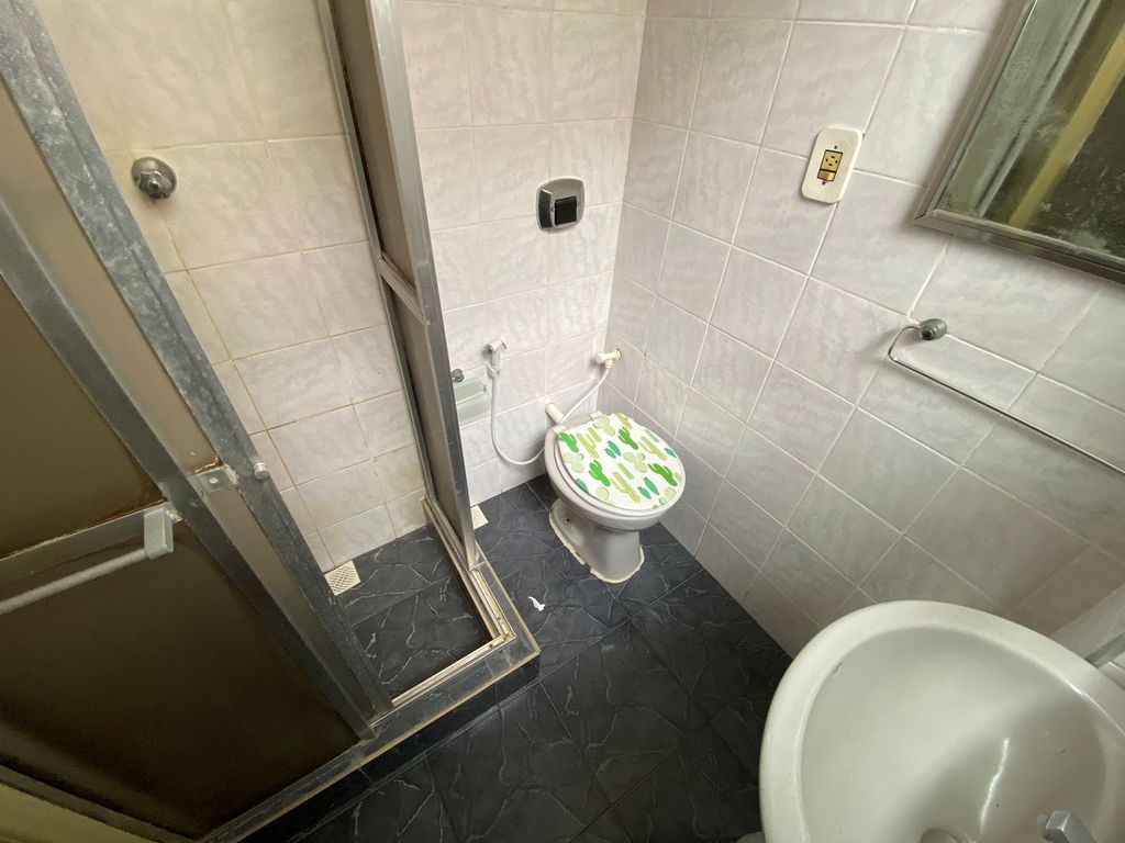 Imagens do imóveis Apartamento de Três Quartos com 103m² no Bairro de Fátima no Centro RJ