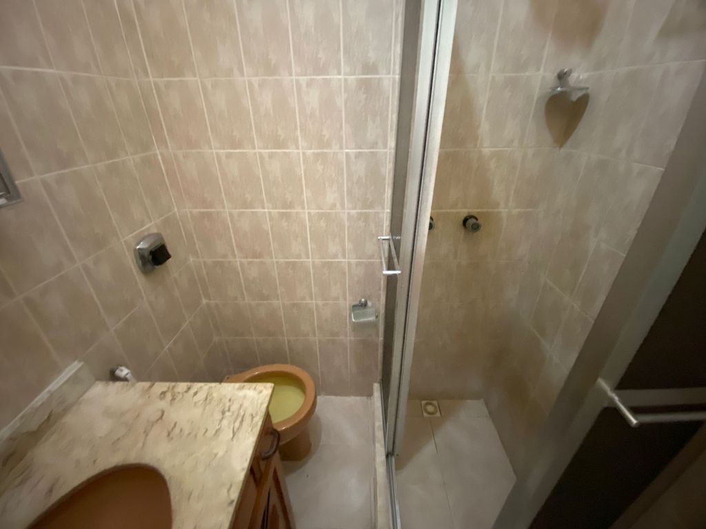 Imagens do imóveis Apartamento de Três Quartos com 103m² no Bairro de Fátima no Centro RJ