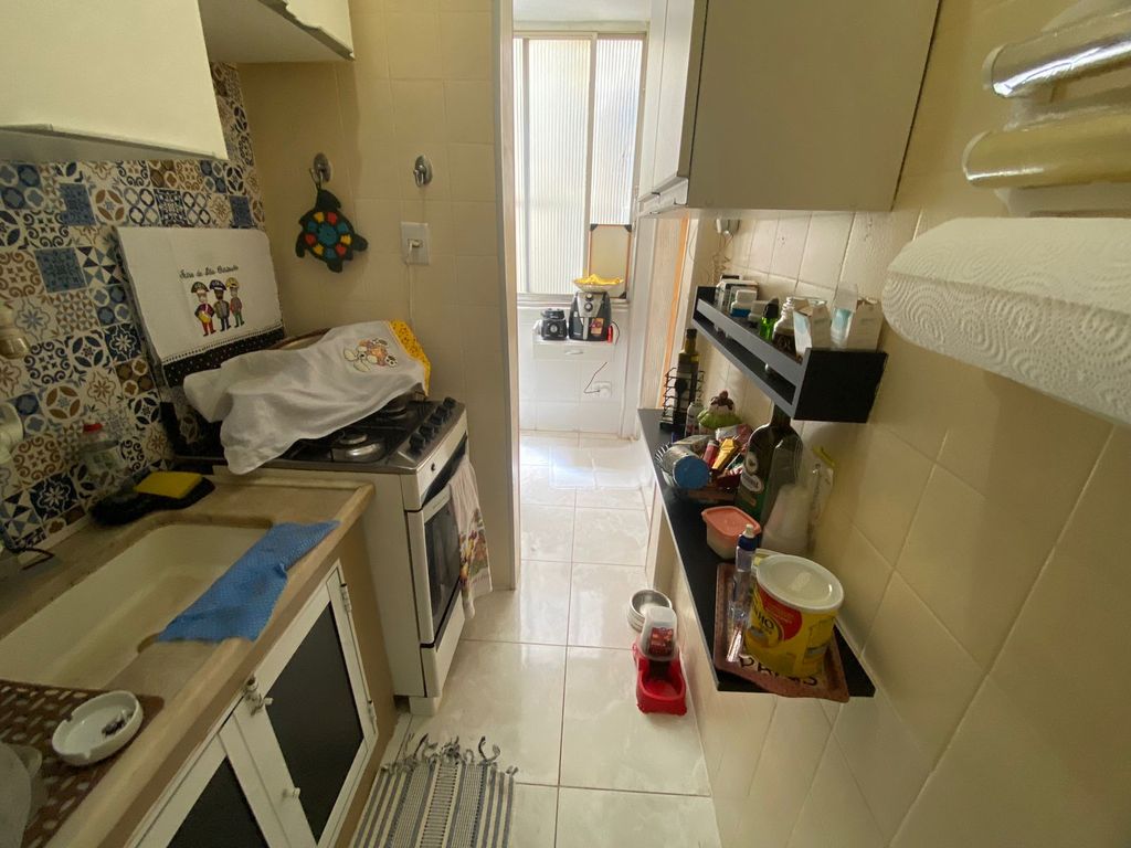 Imagens do imóveis Apartamento de Quarto e Sala Amplo na Rua Riachuelo no Centro do Rio de Janeiro