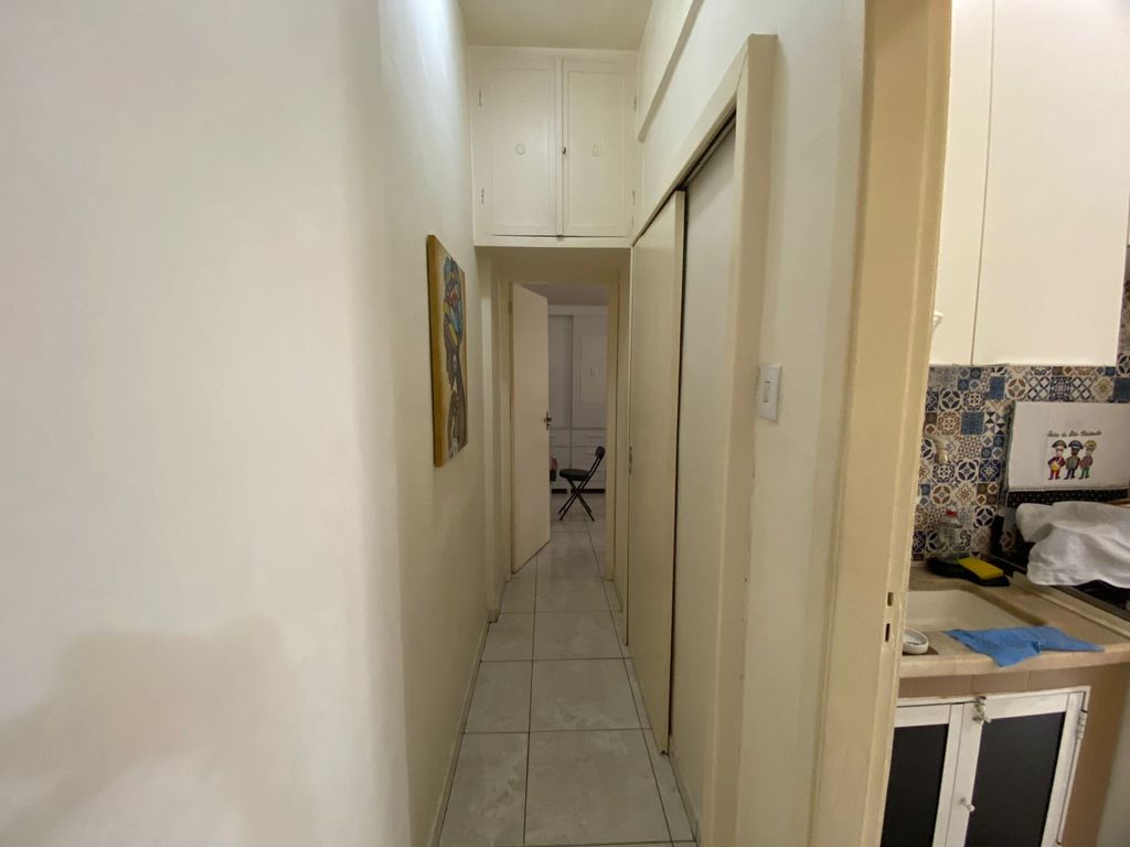 Imagens do imóveis Apartamento de Quarto e Sala Amplo na Rua Riachuelo no Centro do Rio de Janeiro