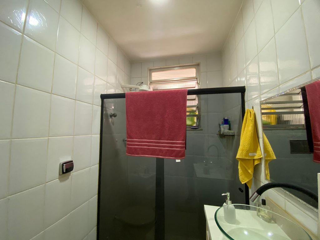 Imagens do imóveis Apartamento de Quarto e Sala Amplo na Rua Riachuelo no Centro do Rio de Janeiro