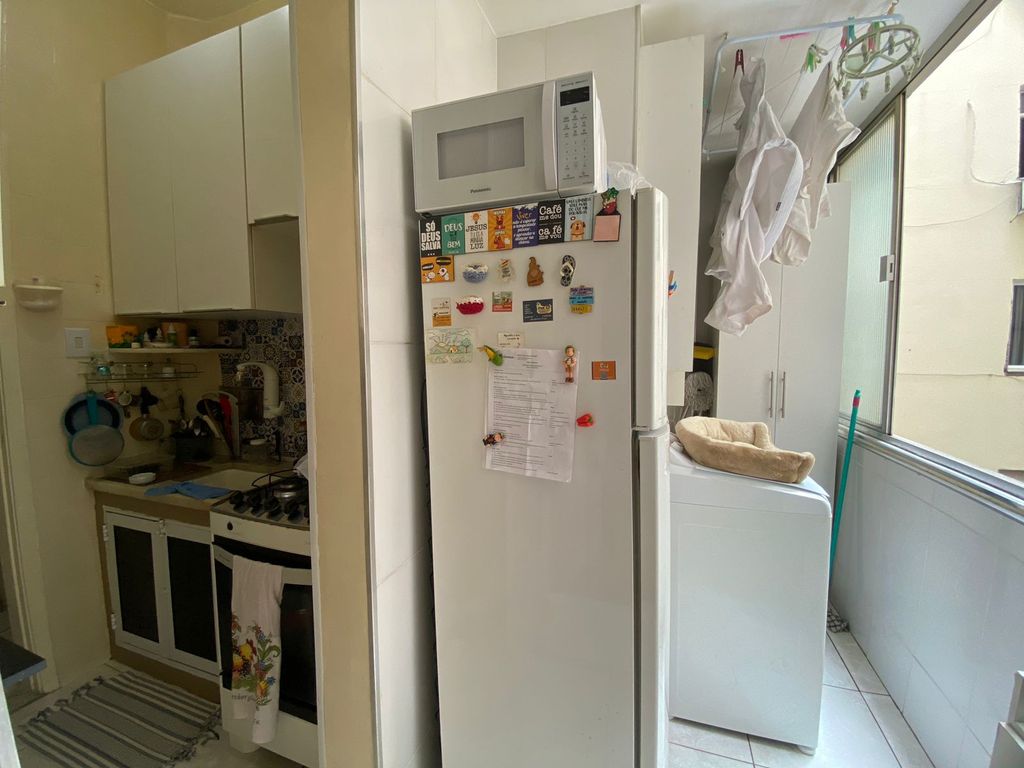 Imagens do imóveis Apartamento de Quarto e Sala Amplo na Rua Riachuelo no Centro do Rio de Janeiro