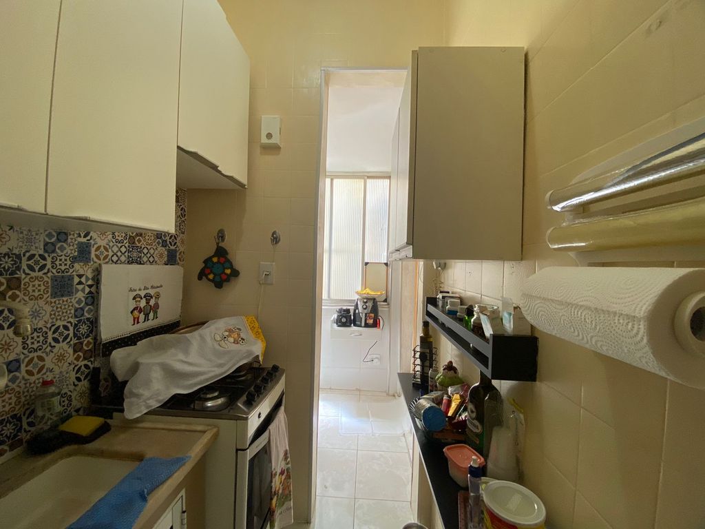 Imagens do imóveis Apartamento de Quarto e Sala Amplo na Rua Riachuelo no Centro do Rio de Janeiro