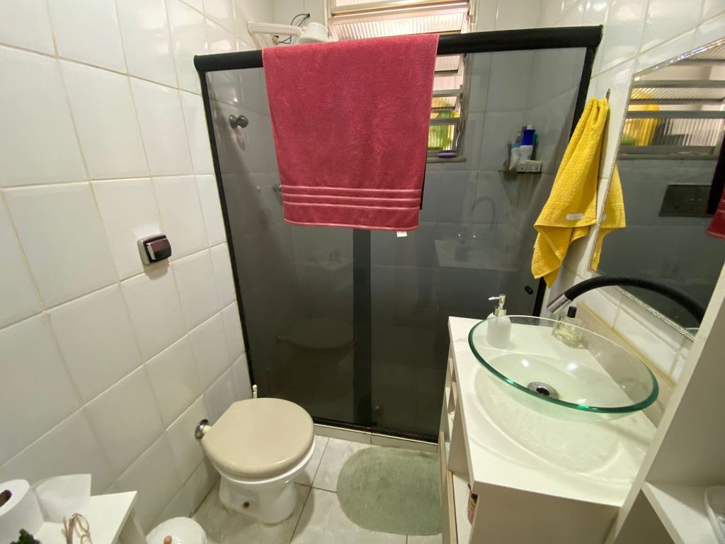 Imagens do imóveis Apartamento de Quarto e Sala Amplo na Rua Riachuelo no Centro do Rio de Janeiro