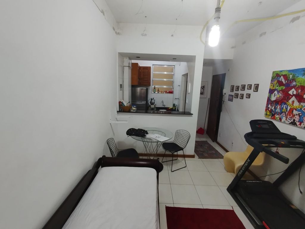 Imagens do imóveis Apartamento Quarto e Sala na Rua do Rezende