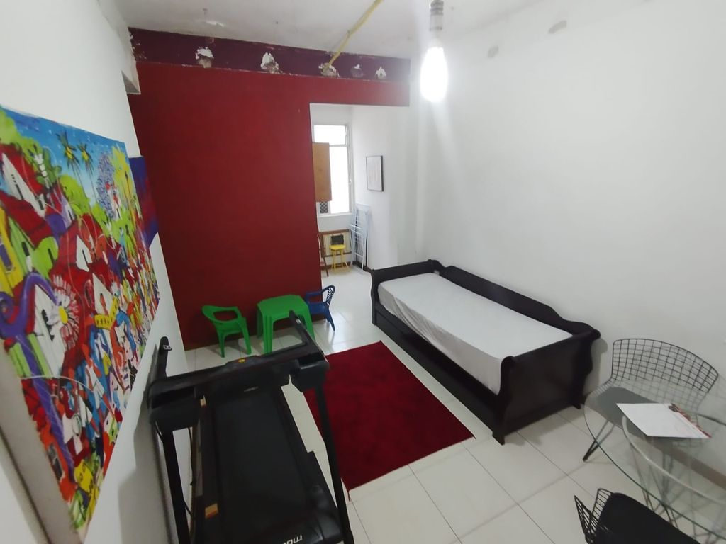 Imagens do imóveis Apartamento Quarto e Sala na Rua do Rezende