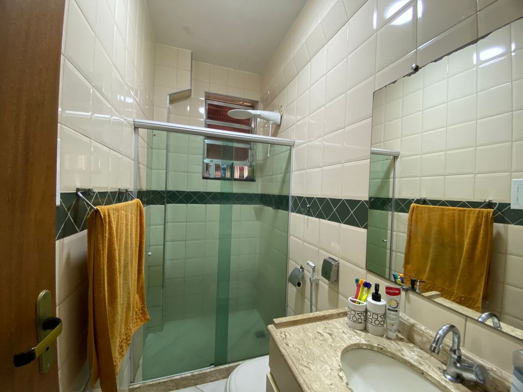 Imagens do imóveis Apartamento Tipo Casa Com Três Quartos e Área externa no Centro Rio de Janeiro