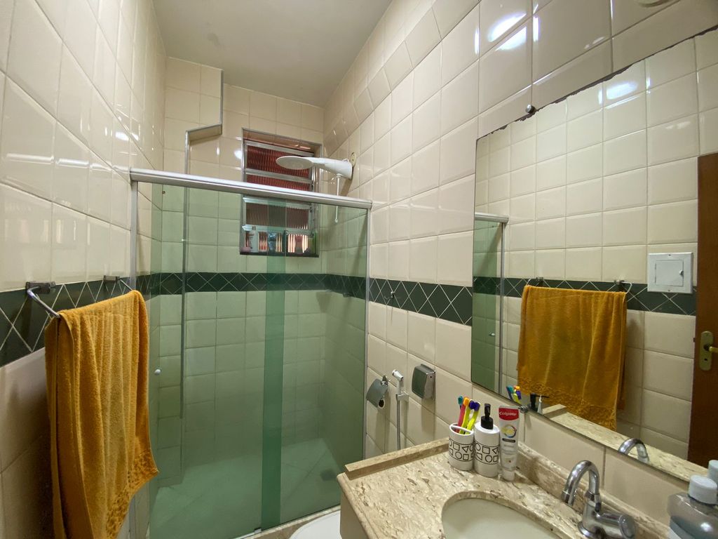 Imagens do imóveis Apartamento Tipo Casa Com Três Quartos e Área externa no Centro Rio de Janeiro