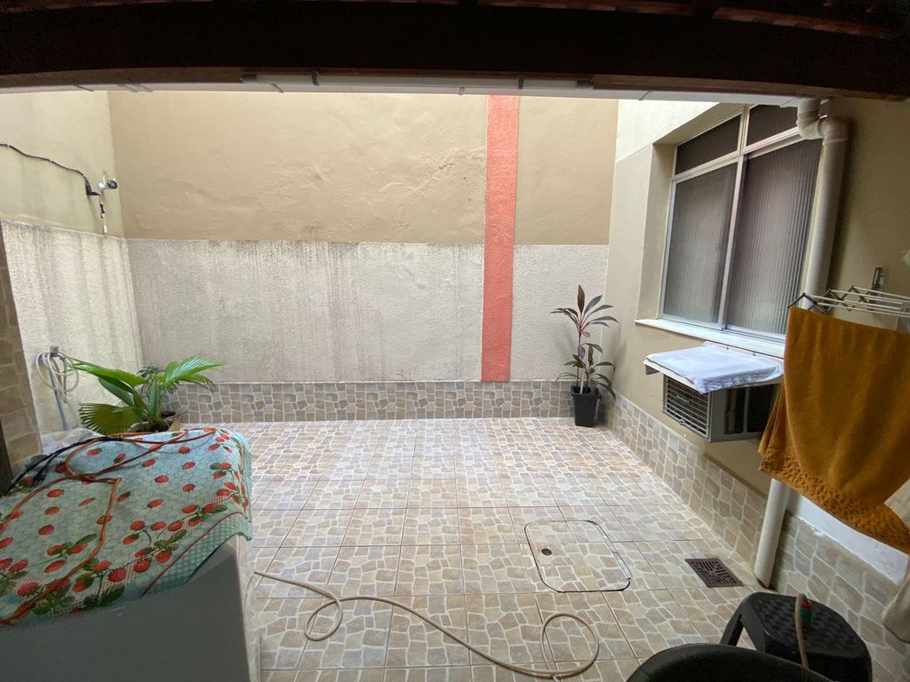 Imagens do imóveis Apartamento Tipo Casa Com Três Quartos e Área externa no Centro Rio de Janeiro