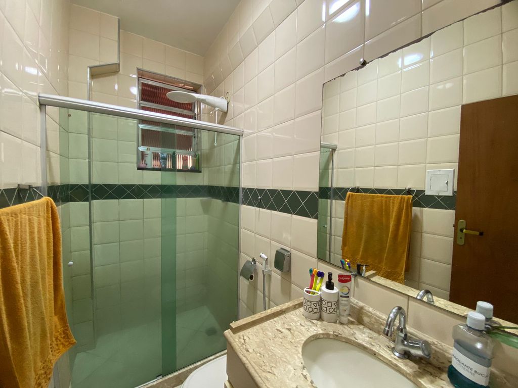 Imagens do imóveis Apartamento Tipo Casa Com Três Quartos e Área externa no Centro Rio de Janeiro