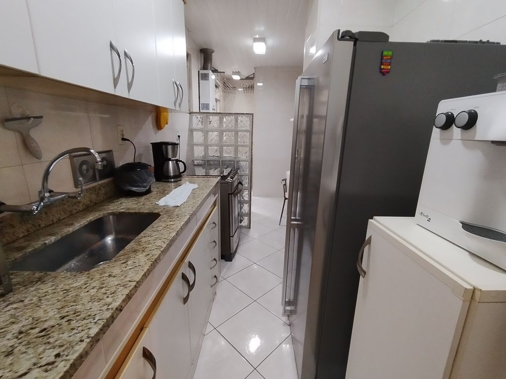 Imagens do imóveis Apartamento de Sala Dois Quartos com Área de serviços em centro Rio de Janeiro