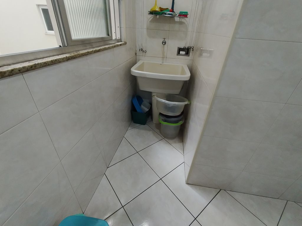 Imagens do imóveis Apartamento de Sala Dois Quartos com Área de serviços em centro Rio de Janeiro