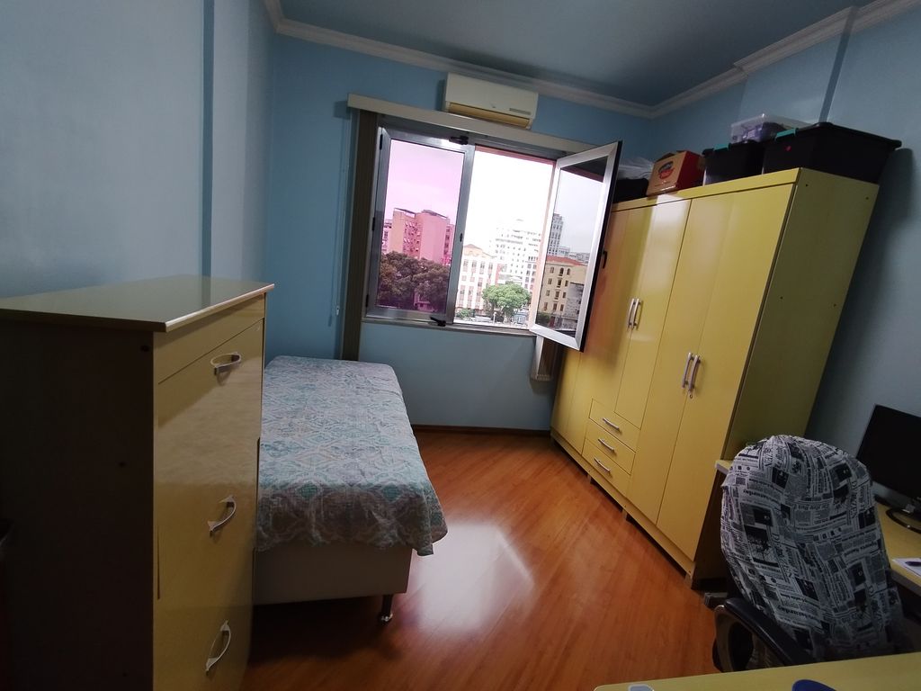 Imagens do imóveis Apartamento de Sala Dois Quartos com Área de serviços em centro Rio de Janeiro