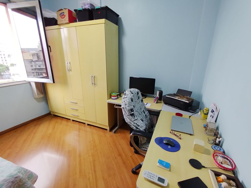 Imagens do imóveis Apartamento de Sala Dois Quartos com Área de serviços em centro Rio de Janeiro