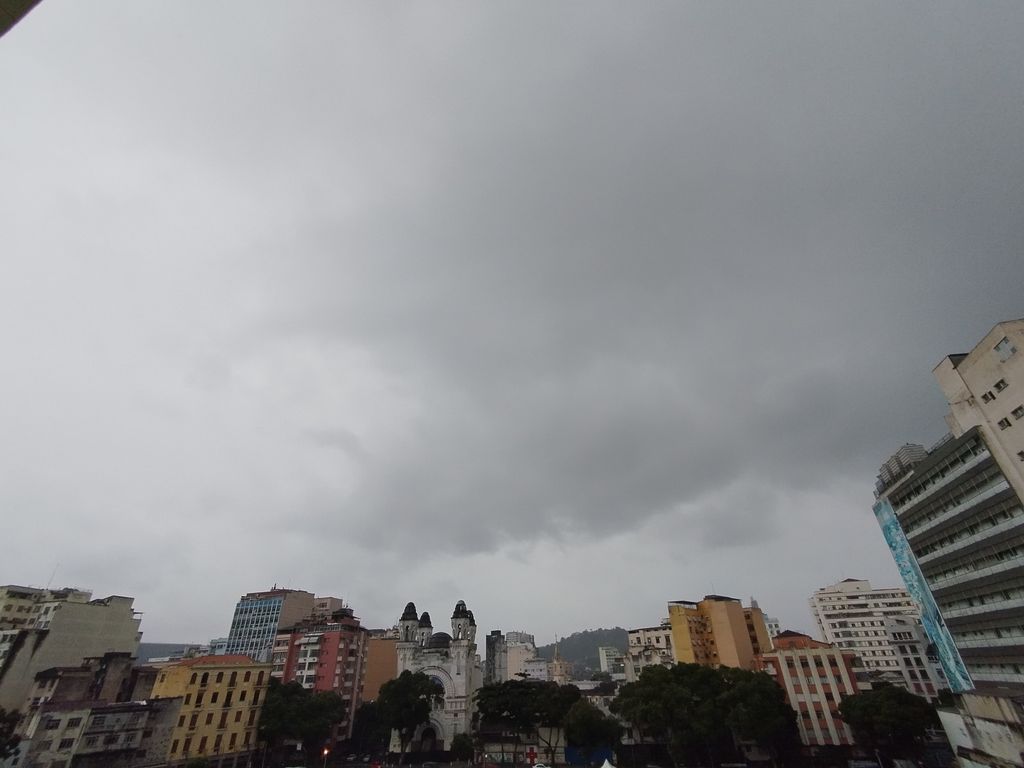 Imagens do imóveis Apartamento de Sala e Dois Quartos e Dependência no Centro Rio de Janeiro