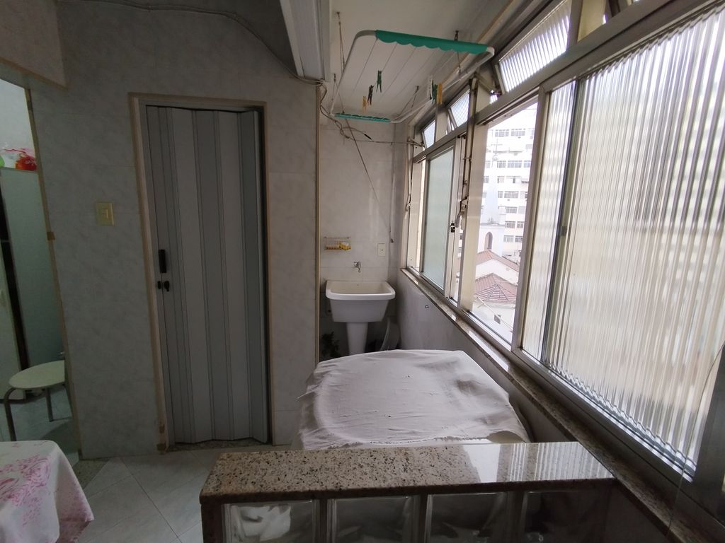Imagens do imóveis Apartamento de Sala e Dois Quartos e Dependência no Centro Rio de Janeiro