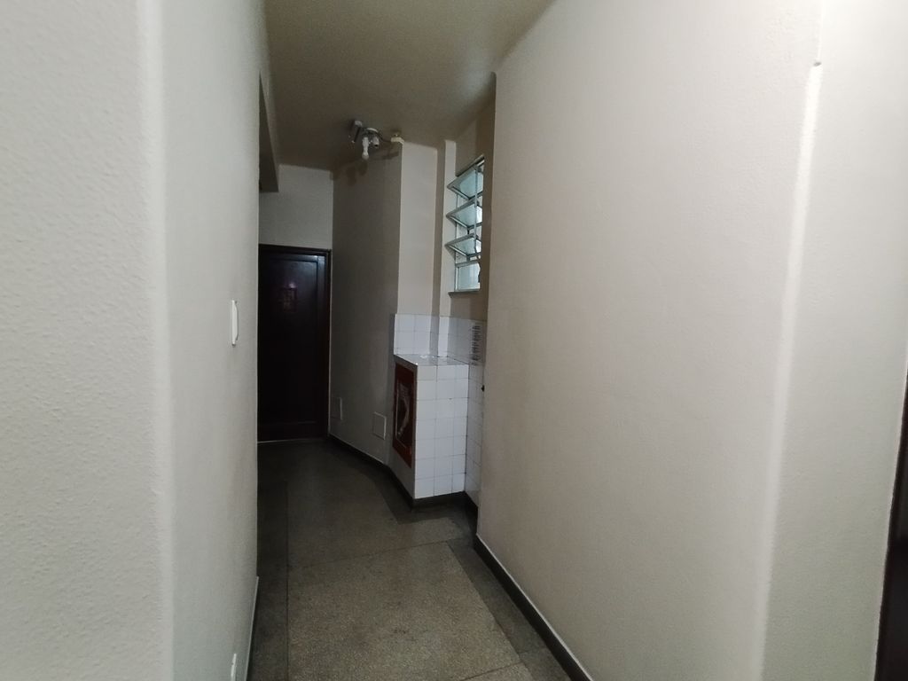 Imagens do imóveis Apartamento de Sala e Dois Quartos e Dependência no Centro Rio de Janeiro