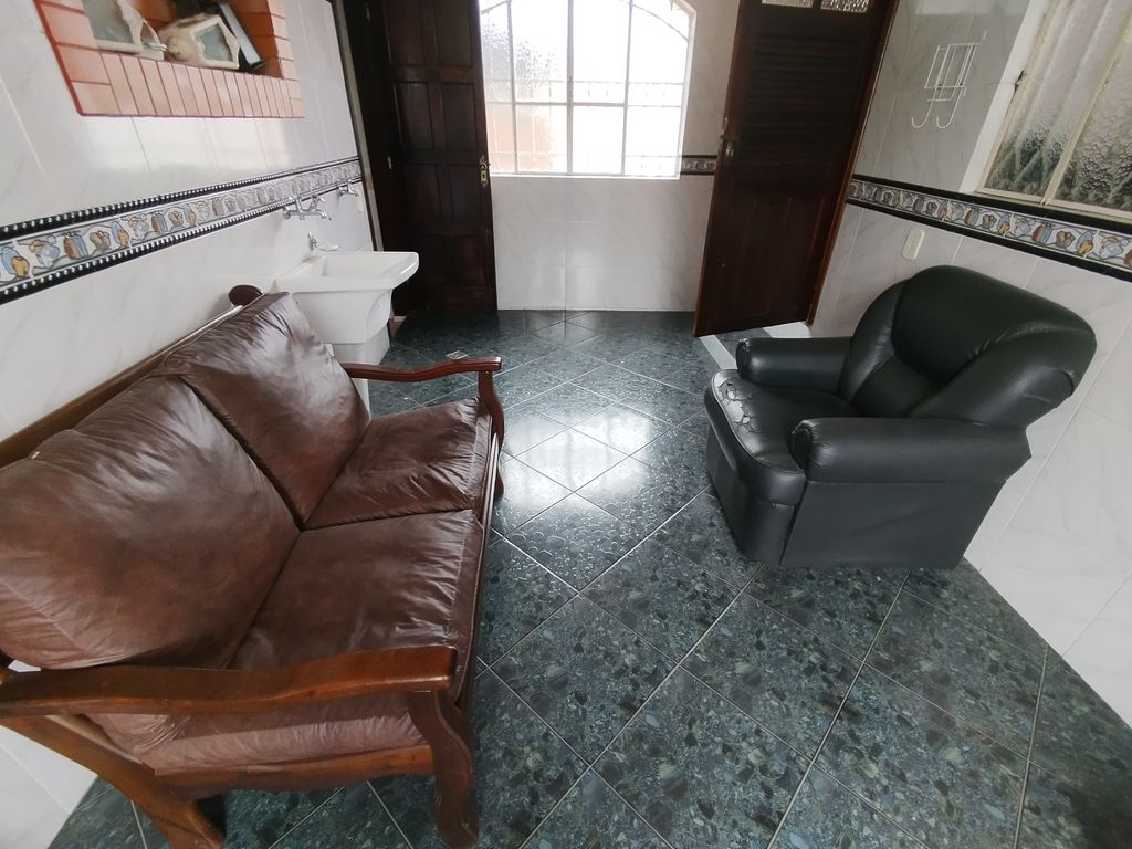 Imagens do imóveis Casa Duplex em Maracanã Rio de Janeiro, com quatro quartos com terraço