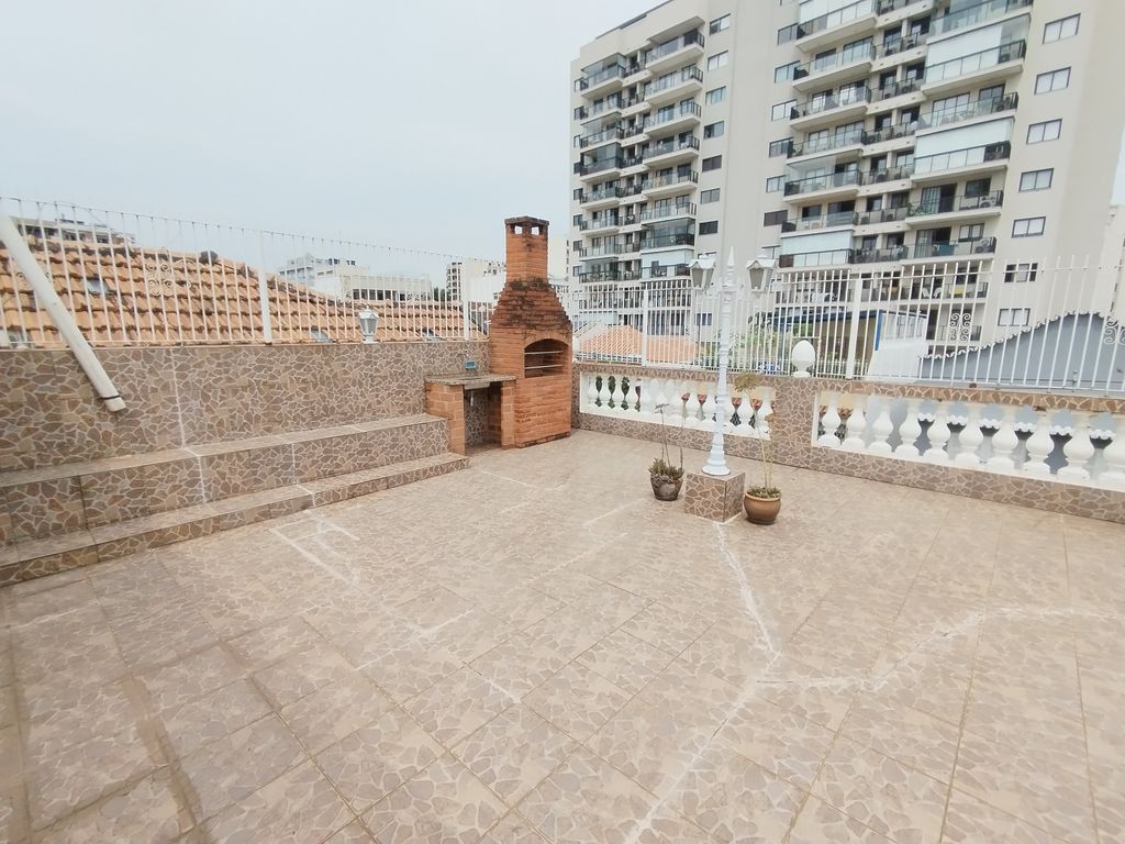 Imagens do imóveis Casa Duplex em Maracanã Rio de Janeiro, com quatro quartos com terraço