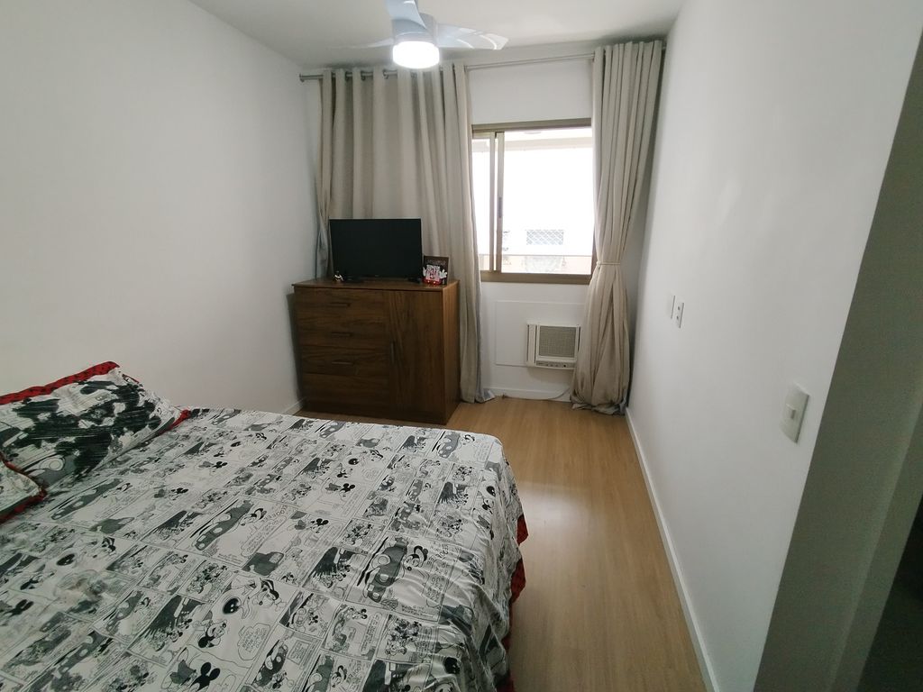 Imagens do imóveis Apartamento de Sala Dois Quartos, Varanda Área e Serviços  Tijuca Rio de Janeiro