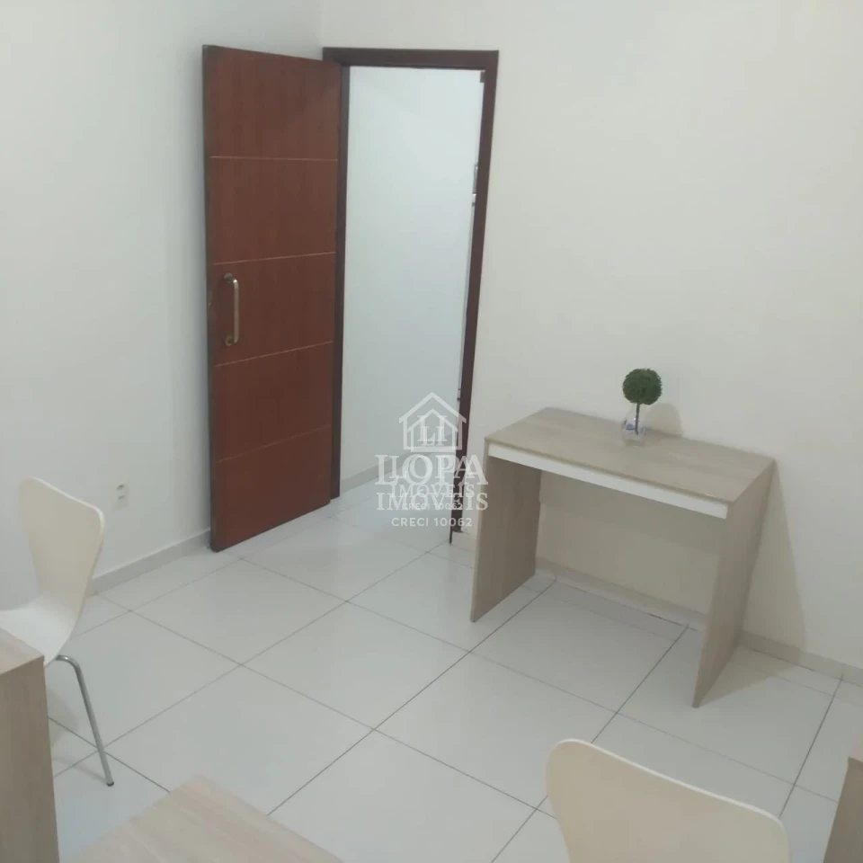 Sala Comercial A Vanda Na Praça TiraDentes
