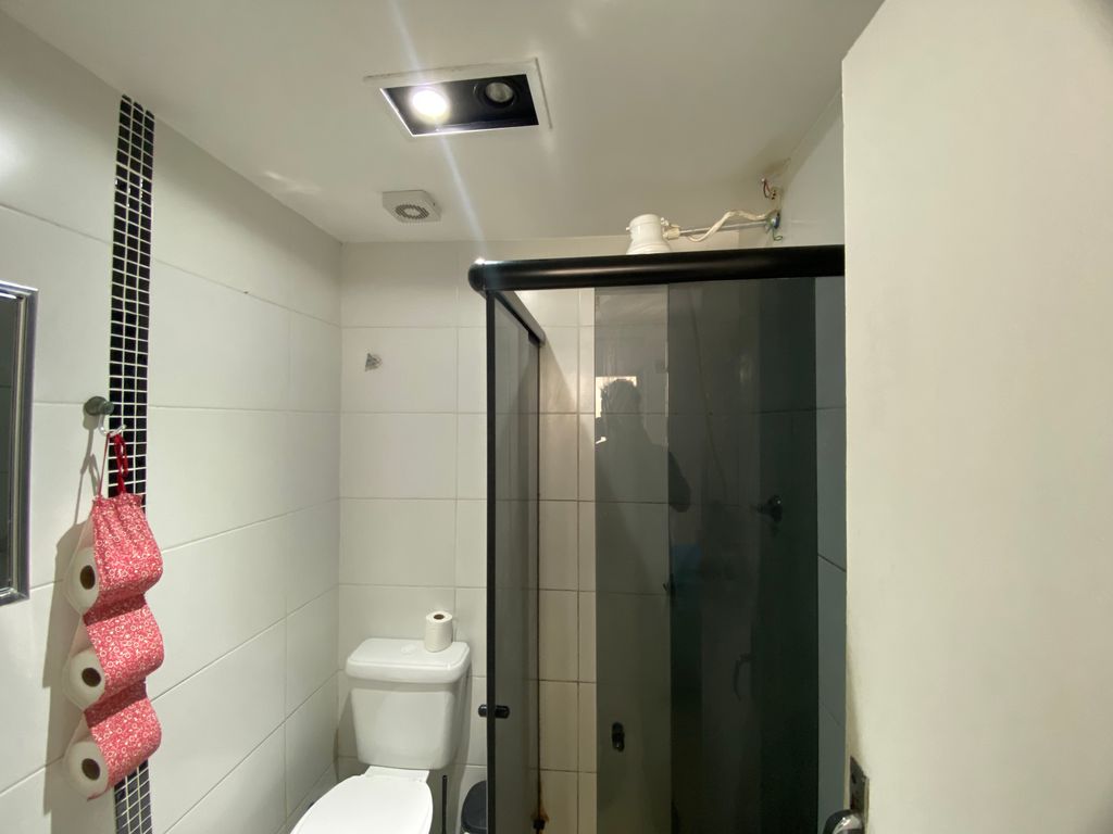 Imagens do imóveis Apartamento Quarto e Sala Reformado Em Prédio com Boa Infraestrutura no Centro