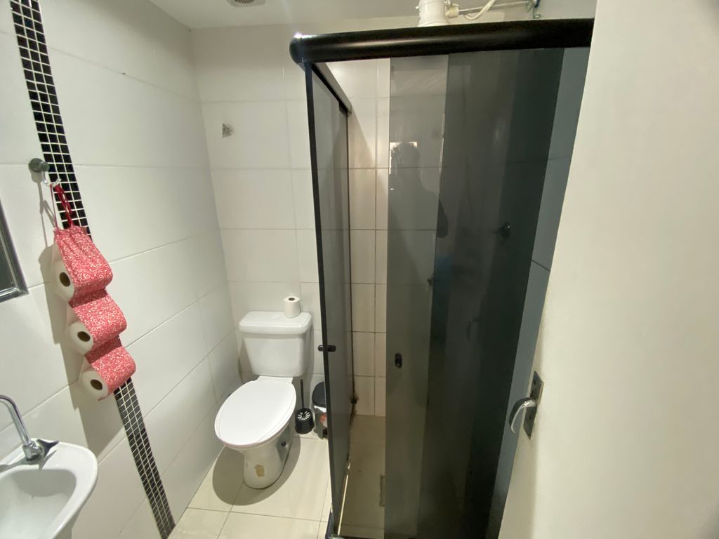 Imagens do imóveis Apartamento Quarto e Sala Reformado Em Prédio com Boa Infraestrutura no Centro