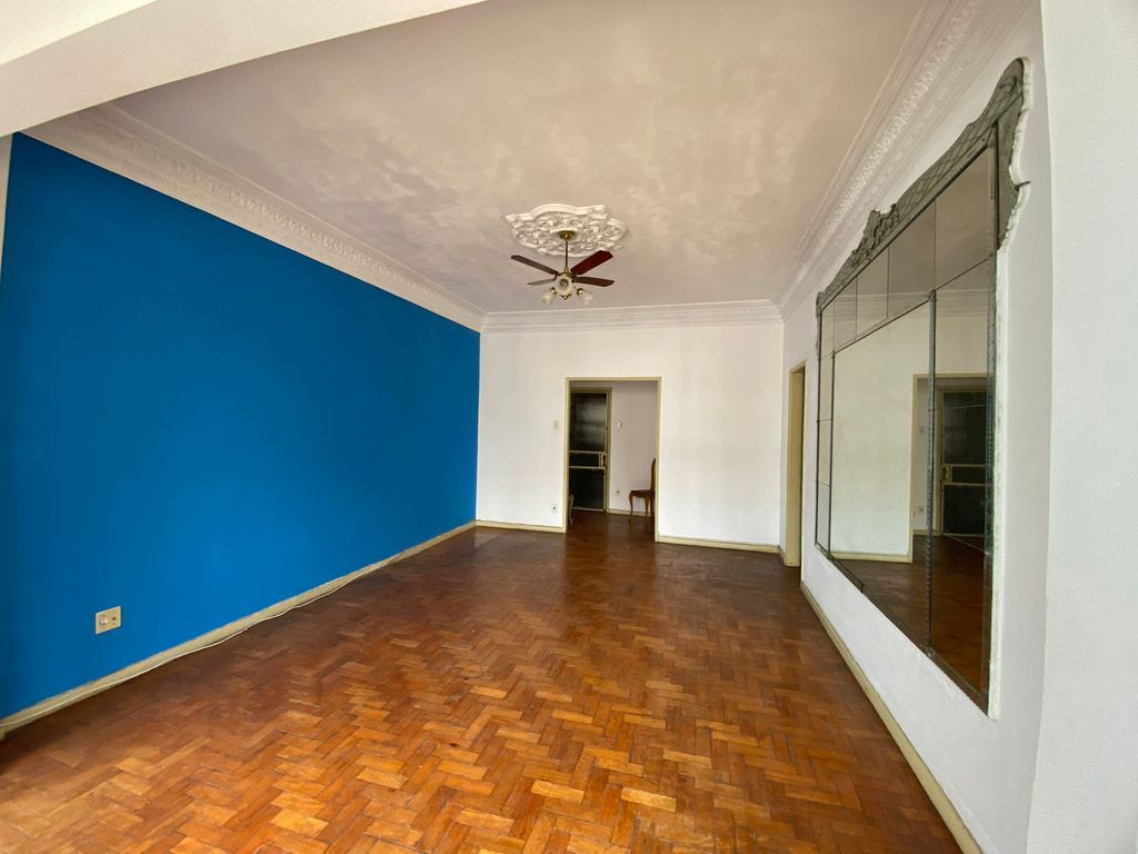 Imagens do imóveis Apartamento de Três Quartos no Bairro de Fátima no Centro do Rio de Janeiro