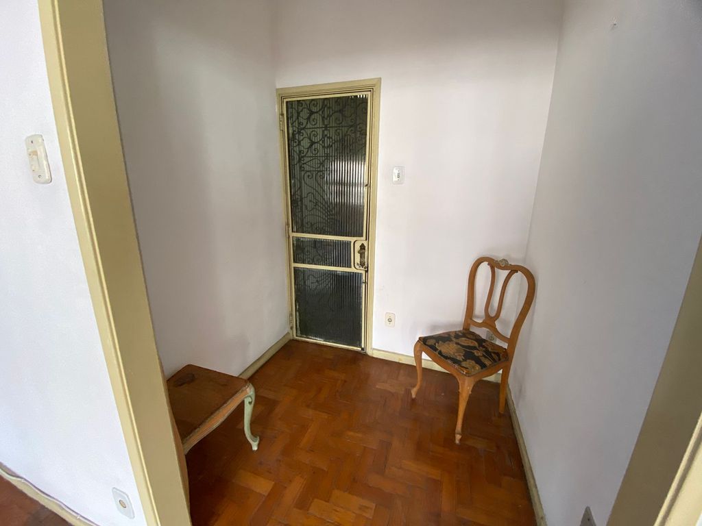 Imagens do imóveis Apartamento de Três Quartos no Bairro de Fátima no Centro do Rio de Janeiro
