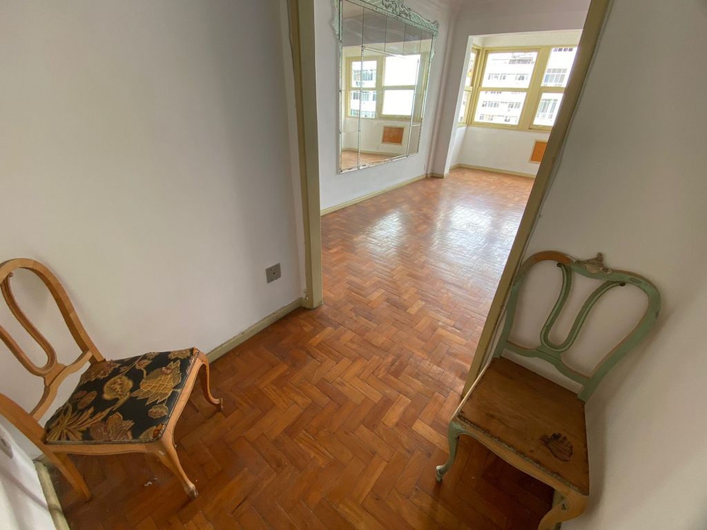Imagens do imóveis Apartamento de Três Quartos no Bairro de Fátima no Centro do Rio de Janeiro