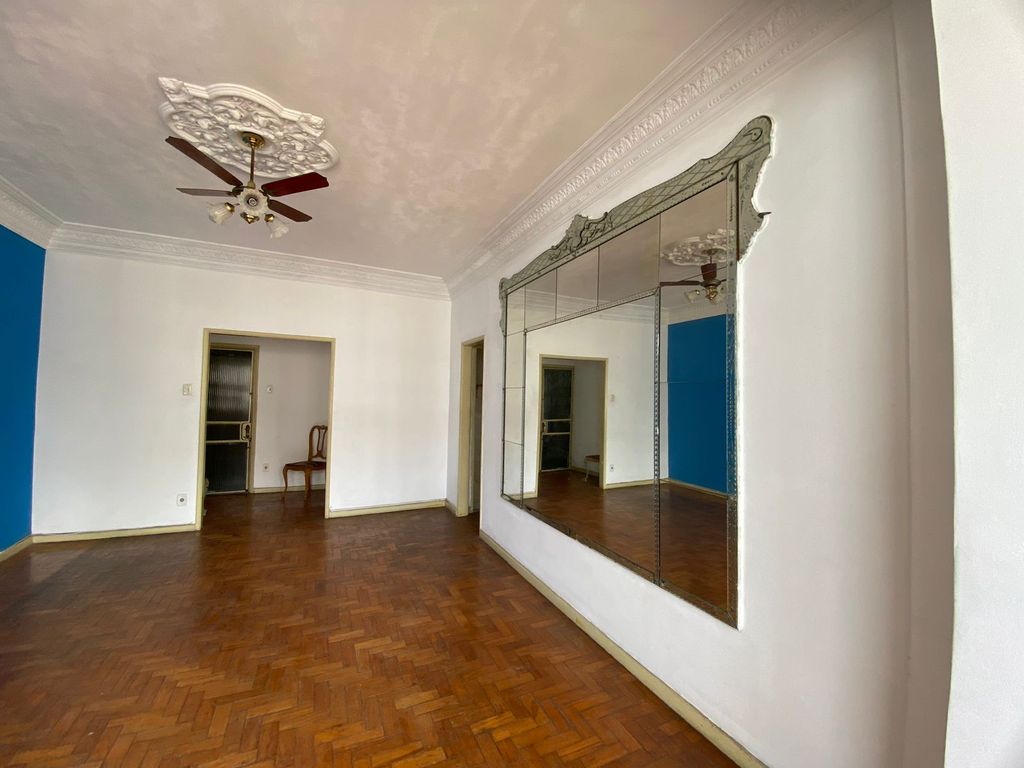 Imagens do imóveis Apartamento de Três Quartos no Bairro de Fátima no Centro do Rio de Janeiro
