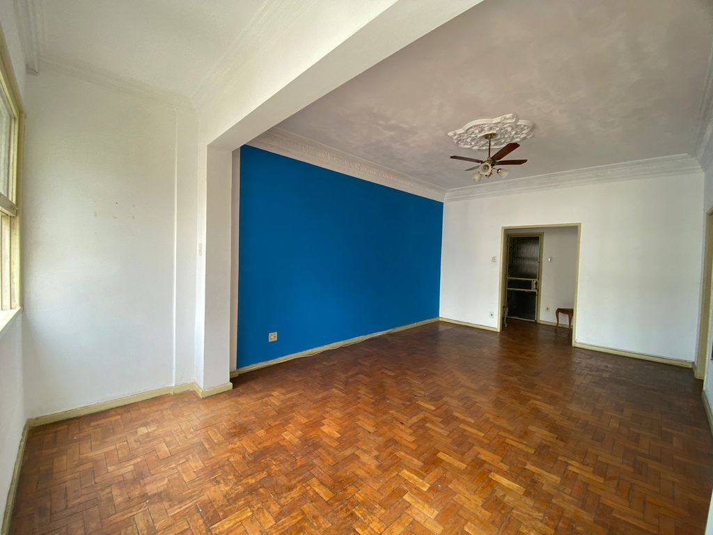 Imagens do imóveis Apartamento de Três Quartos no Bairro de Fátima no Centro do Rio de Janeiro